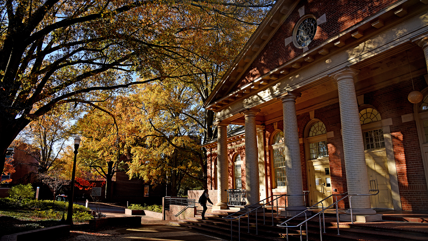 leazar hall in the fall